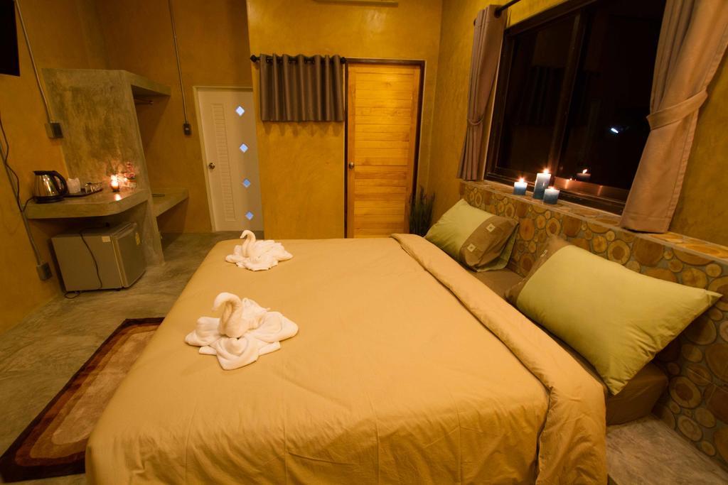 The Gallery Guest House Удон Тани Екстериор снимка