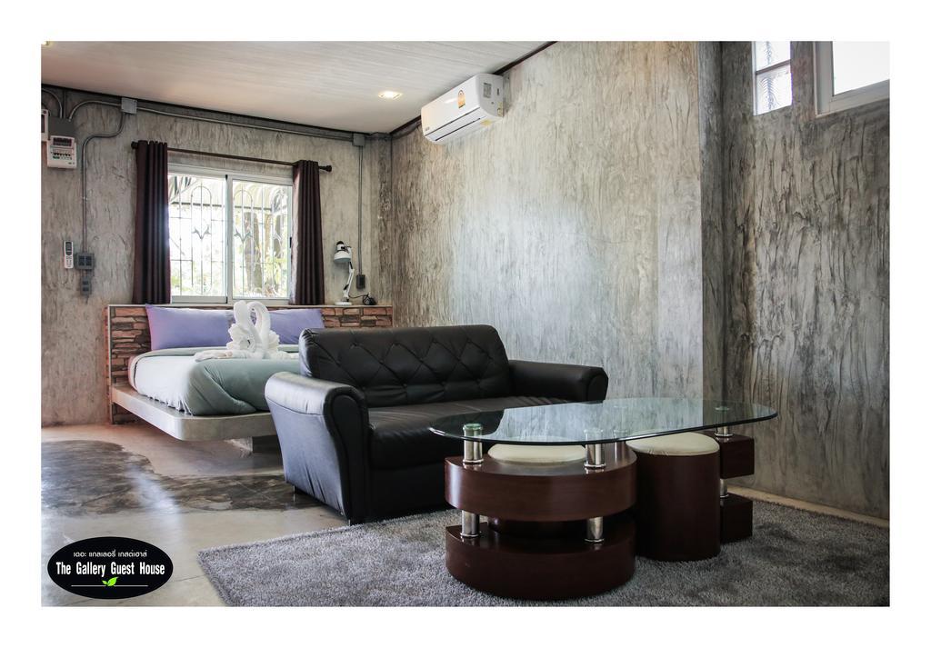 The Gallery Guest House Удон Тани Екстериор снимка
