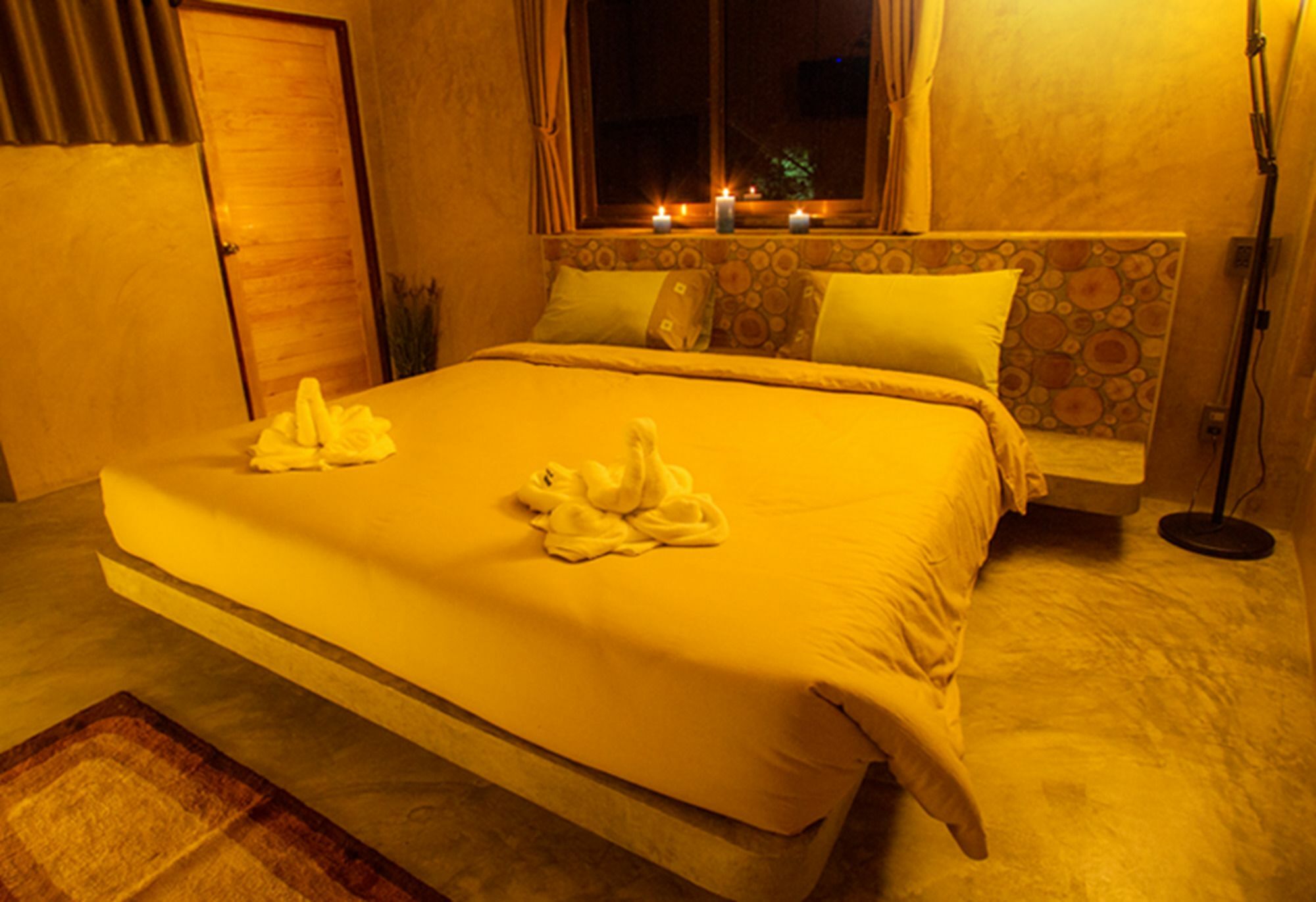 The Gallery Guest House Удон Тани Екстериор снимка