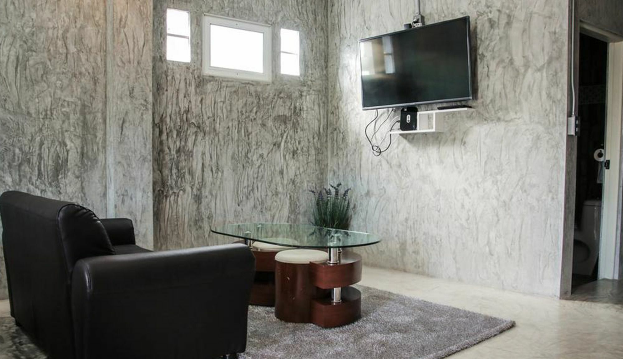 The Gallery Guest House Удон Тани Екстериор снимка